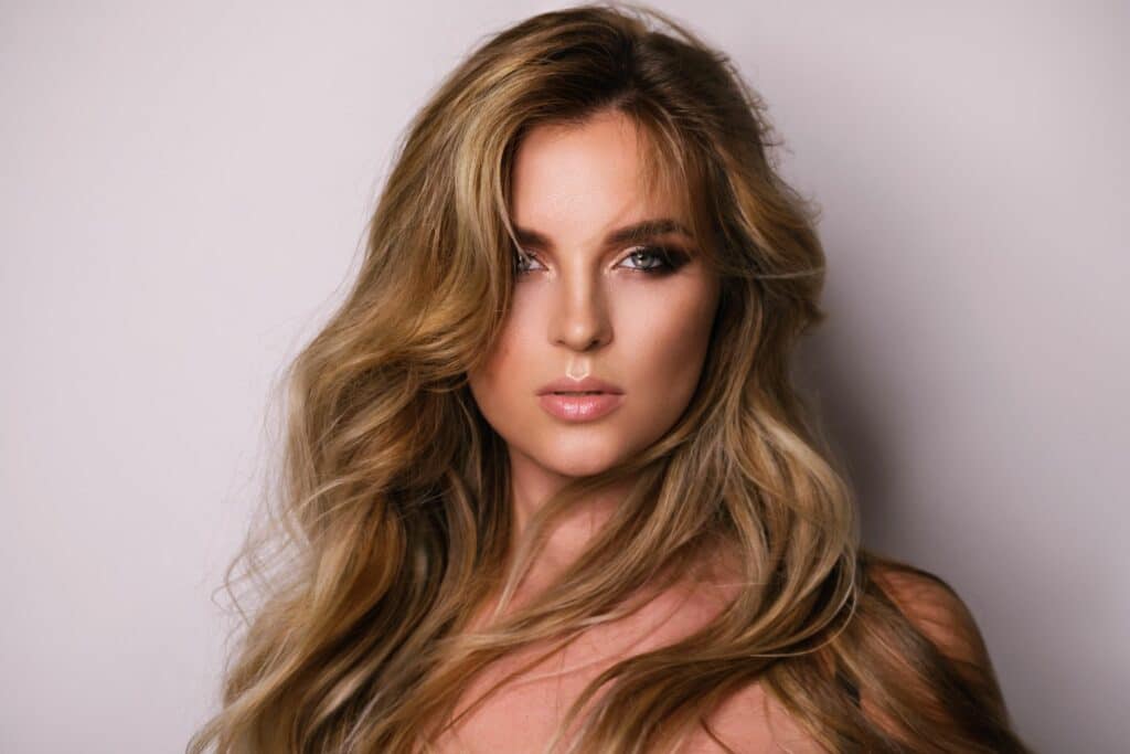 foilyage hair coloring on a blond model